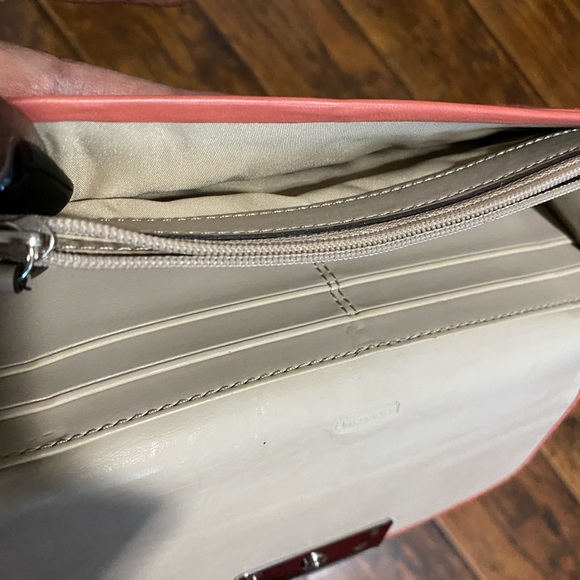 Coach Large Satchel with matching wallet - Picture 8 of 10